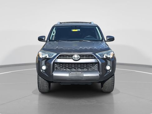 Used 2015 Toyota 4Runner SR5 image 2