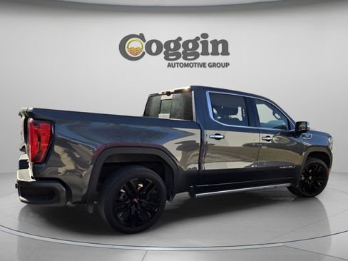 Used 2021 GMC Sierra 1500 Denali w/ Denali Ultimate Package image 10