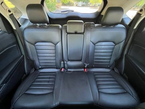 Used 2021 Ford Edge SEL w/ Convenience Package AWD/4WD image 22