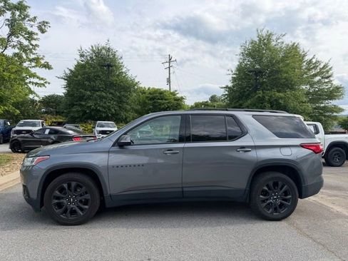 Used 2021 Chevrolet Traverse RS AWD/4WD image 2