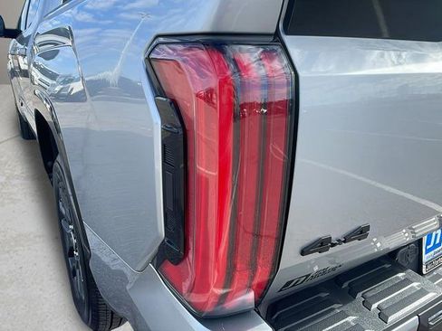 Used 2023 Toyota Tundra Platinum image 11