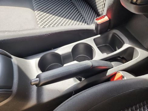 Used 2023 Nissan Versa S FWD image 32