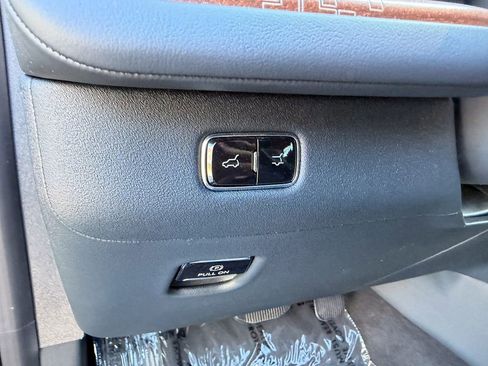 Certified 2025 Lincoln Navigator Black Label image 13