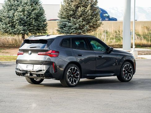 Used 2025 BMW X3 M50 w/ Premium Package image 5