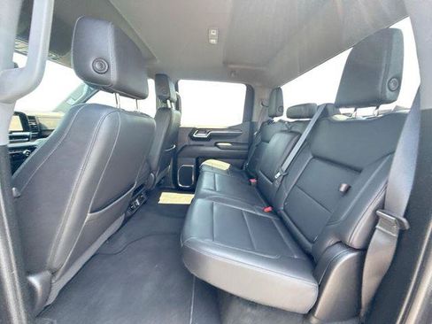 Used 2024 GMC Sierra 1500 SLT AWD/4WD image 24
