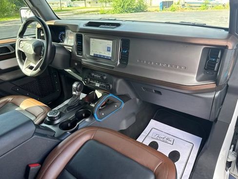 Used 2023 Ford Bronco Outer Banks AWD/4WD image 13