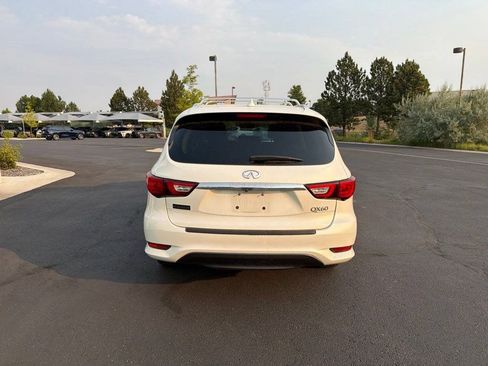 Used 2017 INFINITI QX60 Luxe w/ Premium Package AWD/4WD image 4
