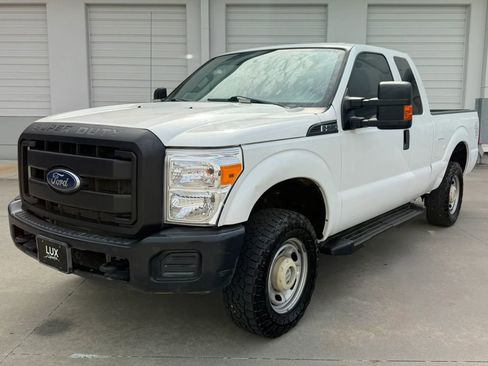 Used 2016 Ford F250 XL w/ Power Equipment Group AWD/4WD image 1