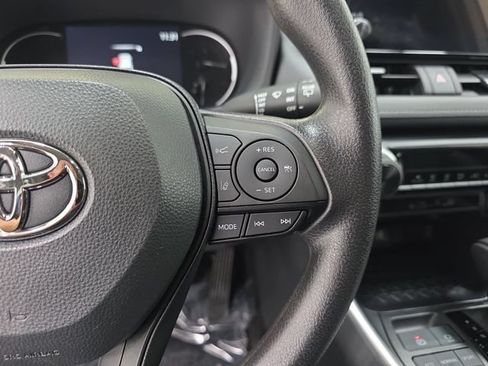 Certified 2025 Toyota RAV4 LE AWD/4WD image 15
