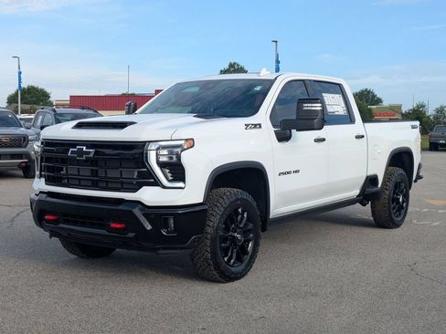 New 2026 Chevrolet Silverado 2500 LTZ w/ LTZ Plus Package AWD/4WD image 6