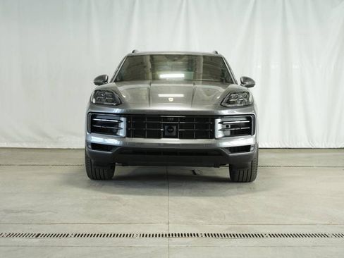 New 2025 Porsche Cayenne E-Hybrid AWD/4WD image 10