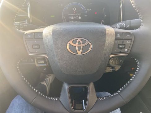 New 2026 Toyota Camry SE w/ Convenience Package image 23