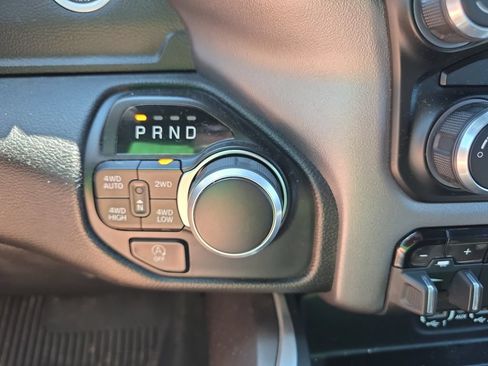 Used 2023 RAM 1500 Big Horn AWD/4WD image 20