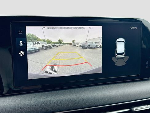 Used 2023 Hyundai Palisade SEL FWD image 14
