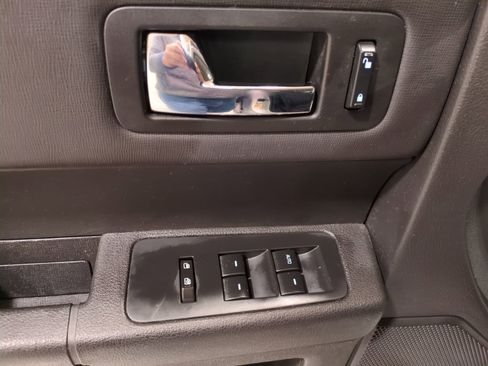 Used 2019 Ford Flex SE image 17