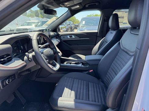 New 2026 Ford Explorer ST-Line w/ ST-Line Street Pack AWD/4WD image 14