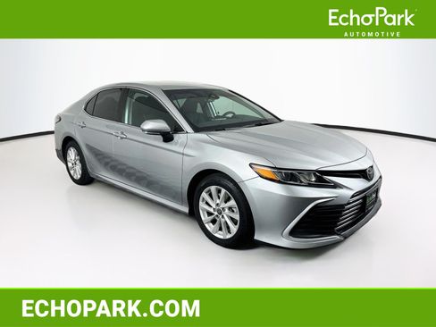 Used 2022 Toyota Camry LE FWD image 1