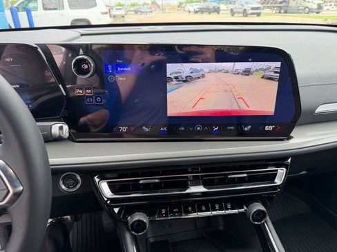 New 2026 Chevrolet Traverse LT w/ Midnight/Sport Edition FWD image 16