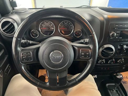 Used 2016 Jeep Wrangler Unlimited Sport w/ Quick Order Package 24S AWD/4WD image 21