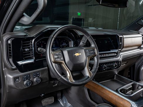 Used 2024 Chevrolet Silverado 2500 High Country w/ LPO, Dark Essentials Package image 17