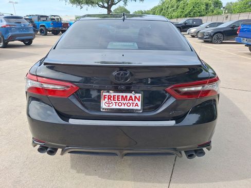 Used 2022 Toyota Camry XSE FWD image 5