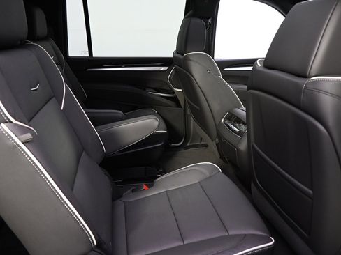 New 2026 Cadillac Escalade ESV Luxury w/ Touring Package image 18