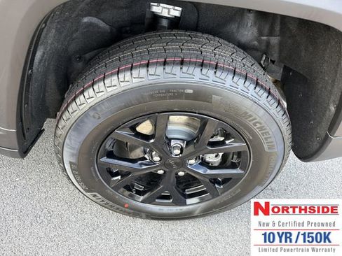 New 2026 Jeep Grand Cherokee Altitude AWD/4WD image 12