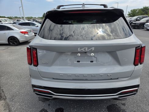 Used 2022 Kia Sorento SX AWD/4WD image 16
