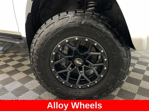 Used 2022 Toyota 4Runner TRD Off-Road Premium w/ Moonroof Package AWD/4WD image 52