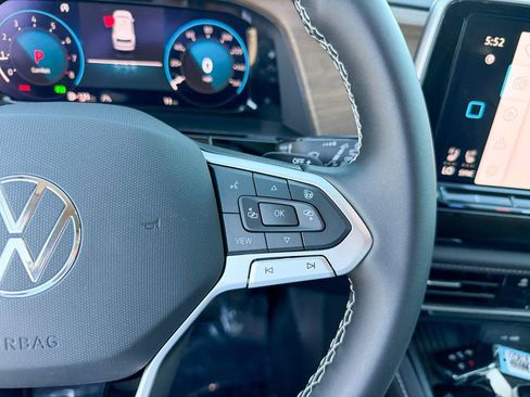 New 2026 Volkswagen Atlas SE image 16