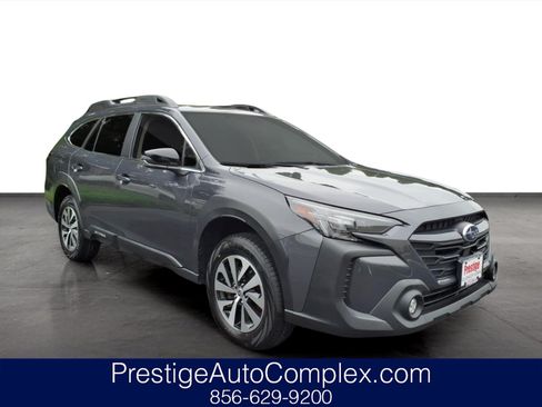 Certified 2024 Subaru Outback Premium AWD/4WD image 1