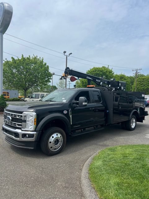 New 2026 Ford F550 4x4 Supercab Super Duty w/ XLT Value Package image 2