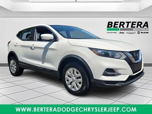 Used 2020 Nissan Rogue Sport S AWD/4WD image 1