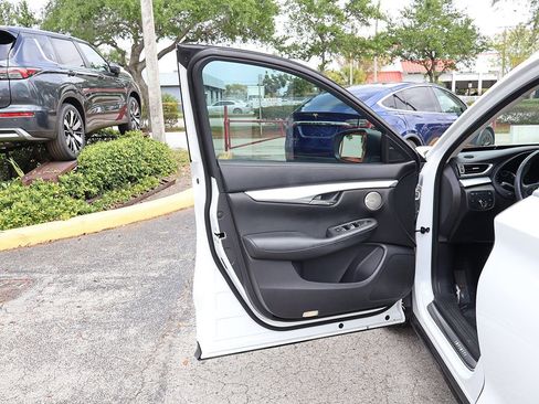 Used 2019 INFINITI QX50 Essential w/ Premium Audio Package image 22