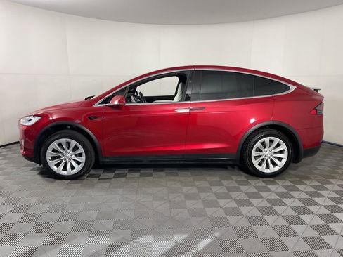 Used 2019 Tesla Model X Long Range image 2
