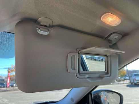 Certified 2025 Nissan Sentra SR w/ SR Premium Package image 35