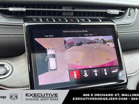 Used 2023 Jeep Grand Cherokee L Limited w/ Luxury Tech Group II AWD/4WD image 17