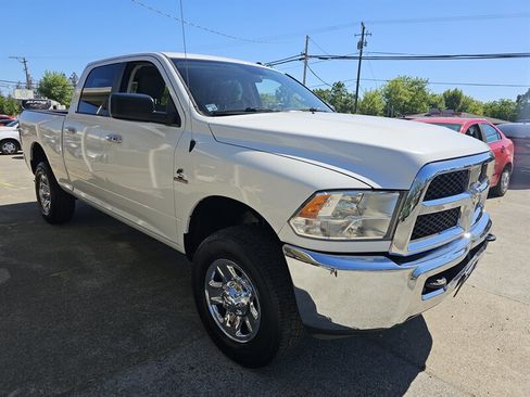 Used 2017 RAM 2500 SLT image 2