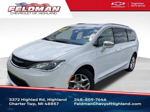 Used 2019 Chrysler Pacifica Limited FWD image 1
