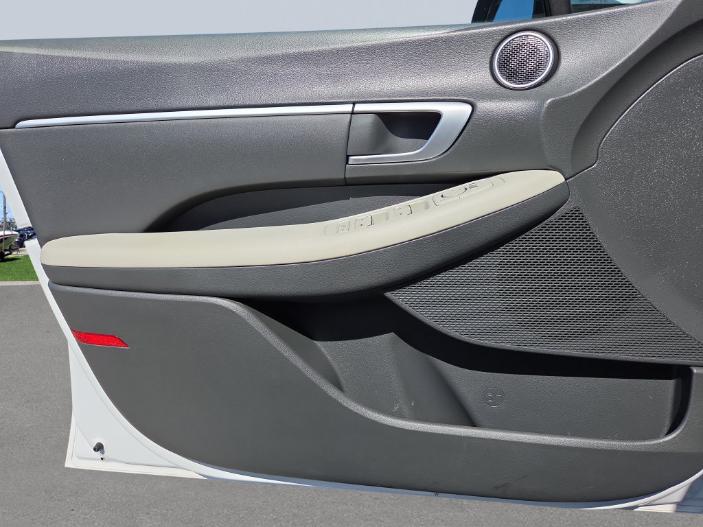 Certified 2024 Hyundai Sonata SEL FWD image 17