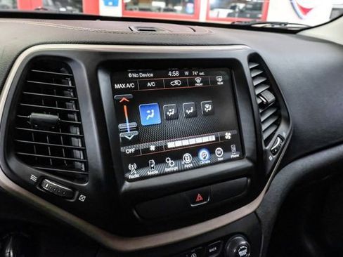 Used 2016 Jeep Cherokee Latitude image 26