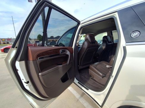 Used 2014 Buick Enclave Premium w/ Trailering Provision Package FWD image 29