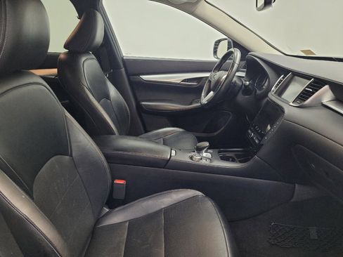 Used 2019 INFINITI QX50 Essential w/ Premium Heat Package AWD/4WD image 21