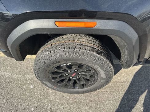 New 2026 GMC Canyon Elevation w/ Convenience Package image 10