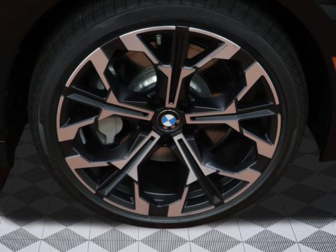 Used 2025 BMW 330i xDrive Sedan w/ Premium Package image 6