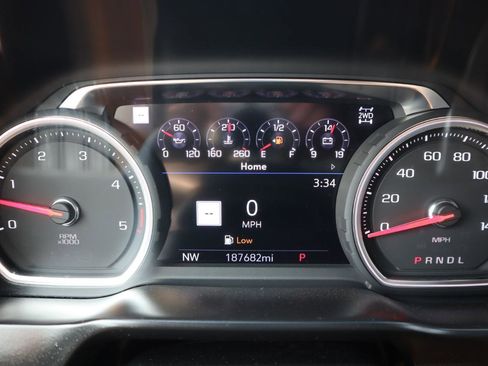 Used 2021 Chevrolet Silverado 2500 LTZ w/ LTZ Premium Package image 8