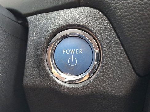 Used 2022 Toyota RAV4 Limited AWD/4WD image 29