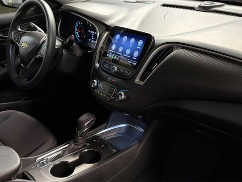 Used 2025 Chevrolet Malibu LT image 10