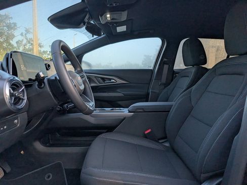 New 2026 Chevrolet Equinox EV LT image 11