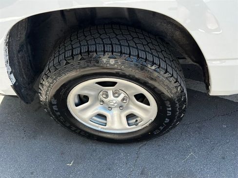 Used 2022 RAM 1500 Tradesman AWD/4WD image 12